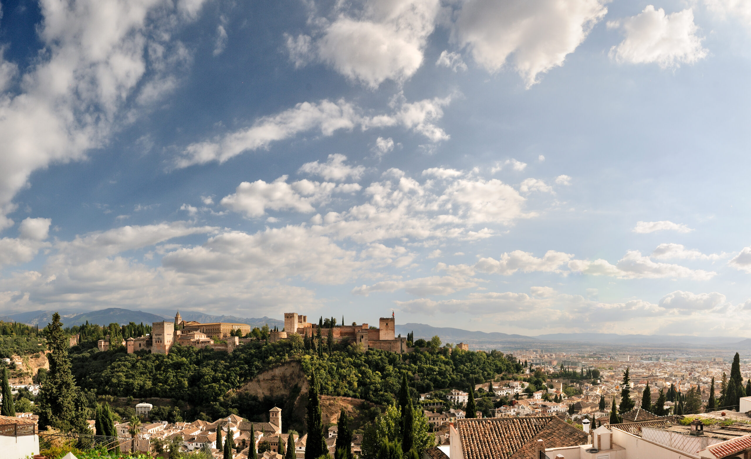 Alhambra Granada With Blue Sky Credit Javi Indy