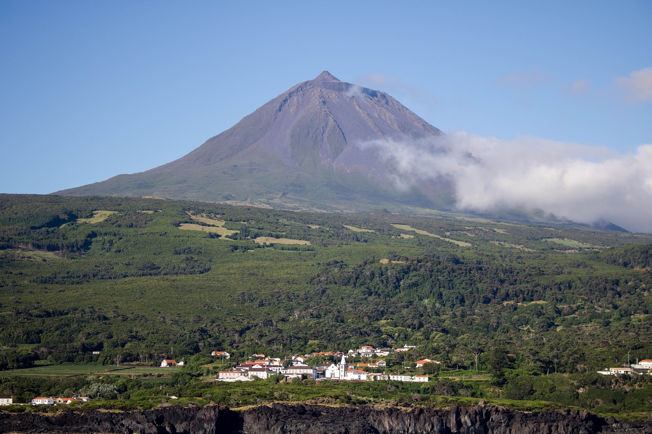 Mt Pico Maria E Fernando Cabral